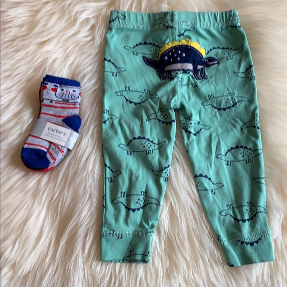 🔥4/$25🔥18 month dinosaur pants and sock set